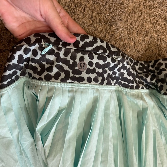Lululemon Pleat To Street Skirt II Tranquil Blue/Ace Spot Black Sz 10 Aqua Blue - Picture 8 of 10